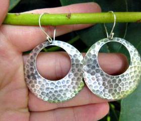 Sterling silver hammered hoop earrings. Bali silver jewelry, Silver hoops, hoop jewelry, hoop earrings 