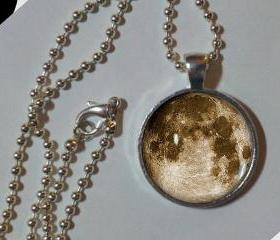 Full Moon Necklace Jewelry Pendant Necklace Moon Glass 1' Glass & Metal. moon Jewellery. Space. Orbit.